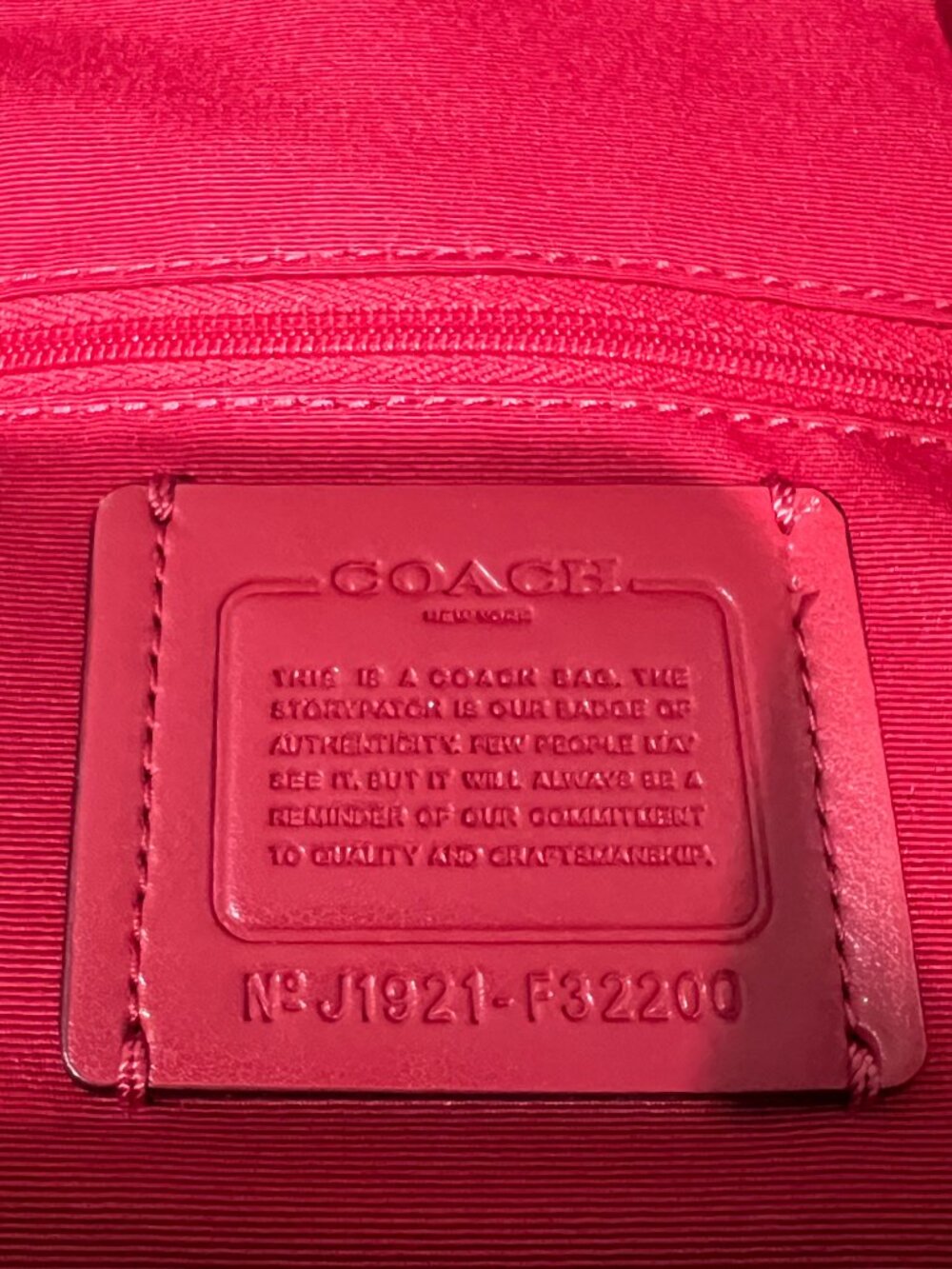 Authentic Coach Signature Medium Charlie Backpack - Picture 11 of 15